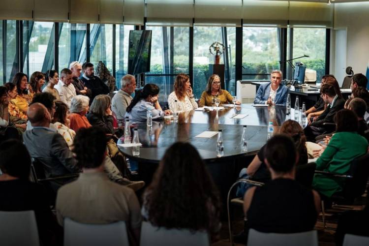 Llaryora dispuso un refuerzo económico para instituciones de discapacidad