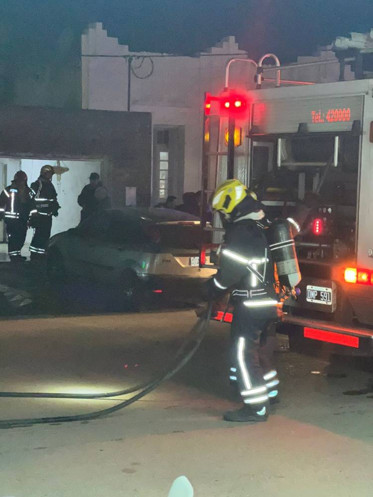 Un hombre de 85 años fue asistido tras un incendio en su casa de Las Varillas
