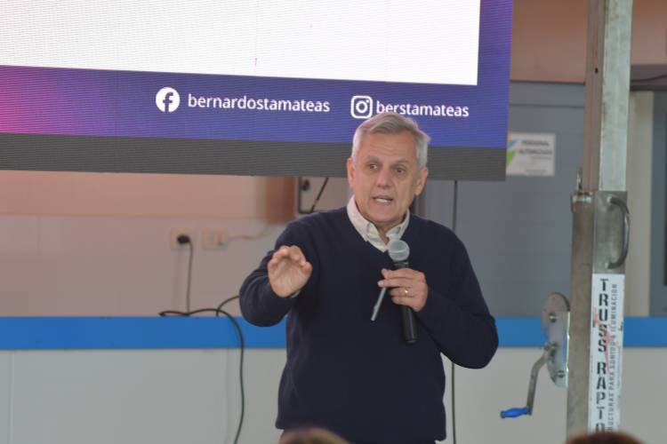 Stamateas convocó a una multitud en el Superdomo y habló sobre salud mental y bienestar emocional