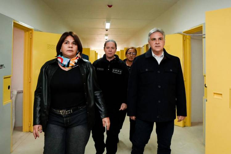 Llaryora supervisó el avance de la primera cárcel de máxima seguridad que tendrá Córdoba