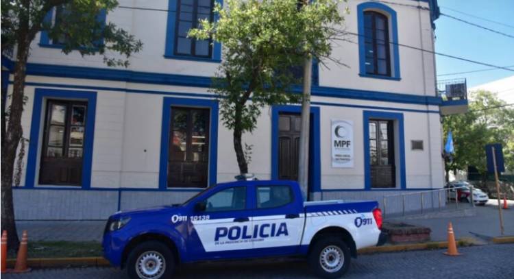 Dos detenidos tras allanamientos por una causa de abuso de armas